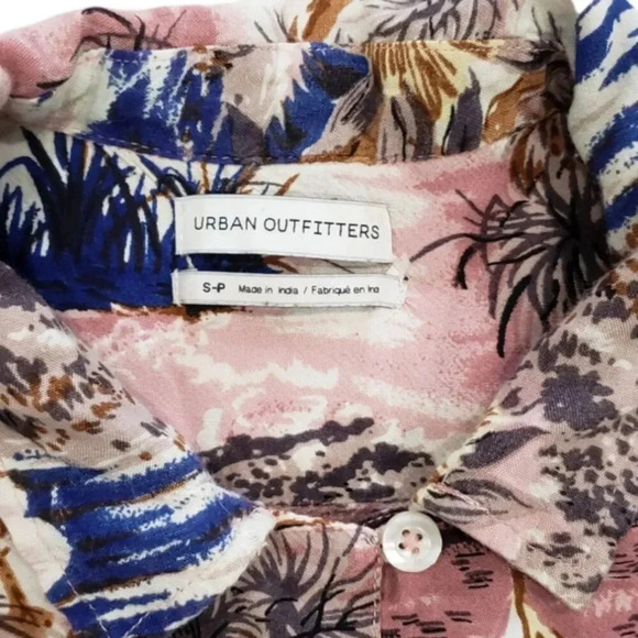 Urban Outfitters Tropical Viscose Shirt S - Picture 4 of 4